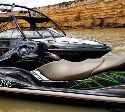 jet-ski