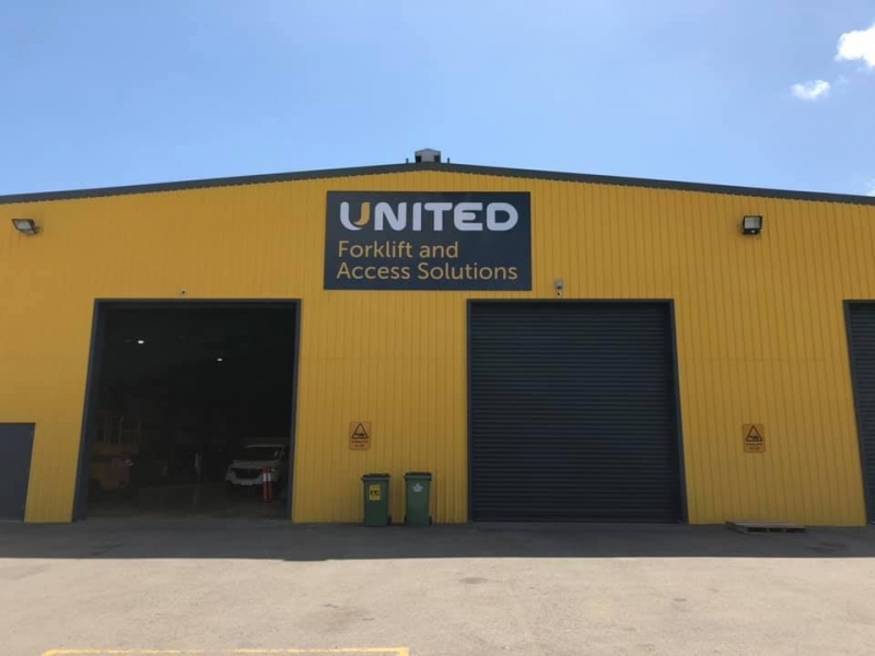 panel signage_united_01