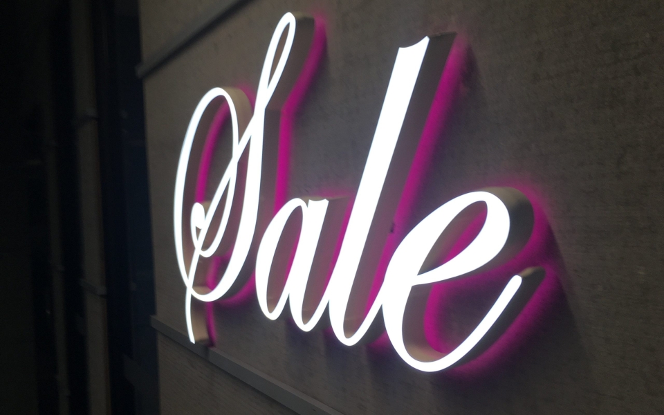 3D Illuminated Sign - Retail Signs